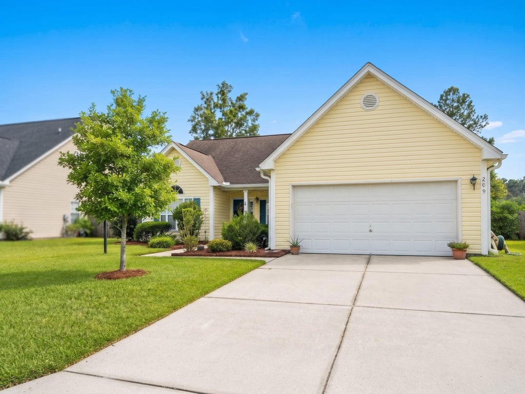 Photo of 209 Pleasant Hill Drive, Goose Creek, SC 29445 (MLS # 26029617)