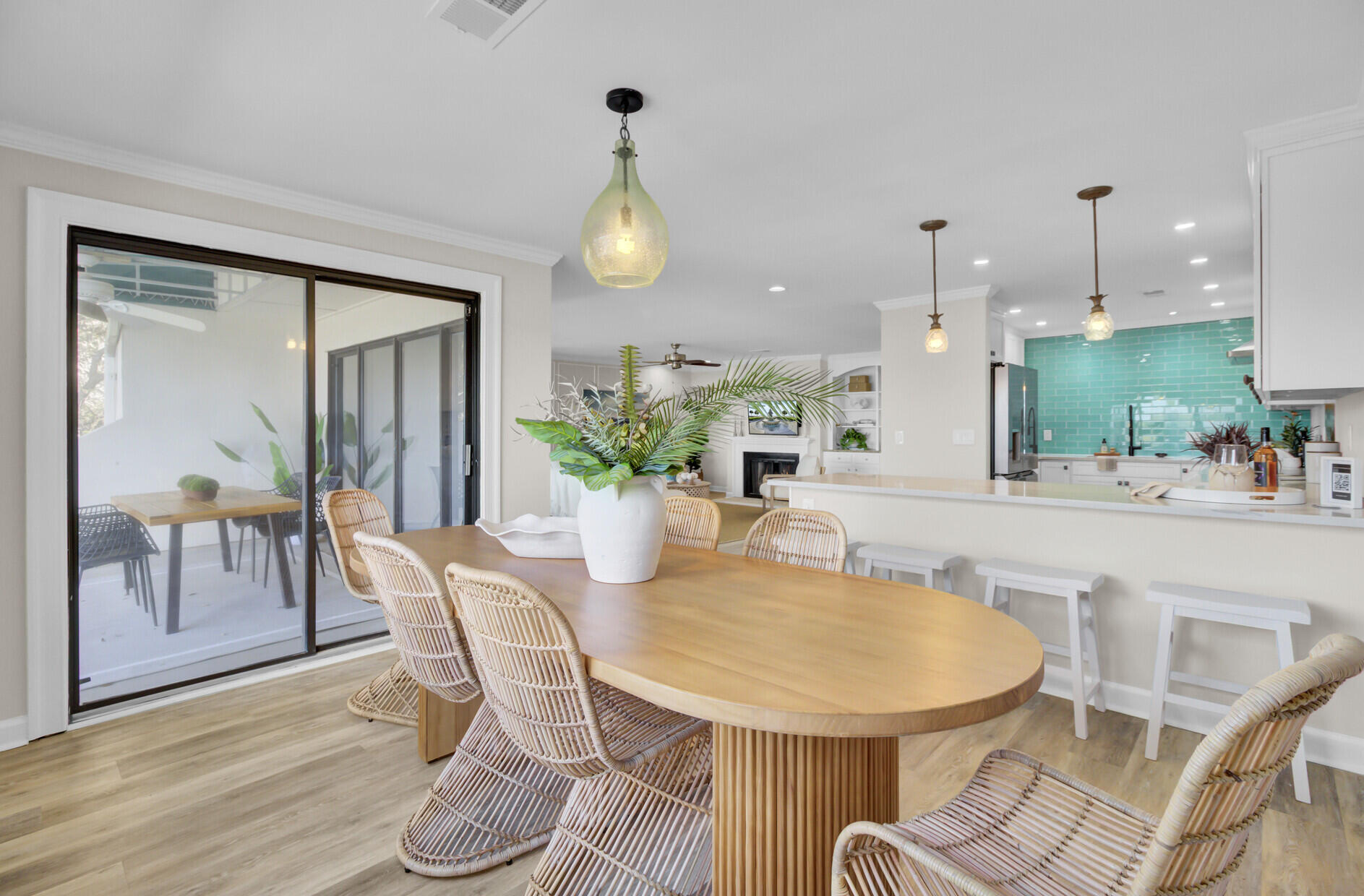 150 Wappoo Creek Drive 11