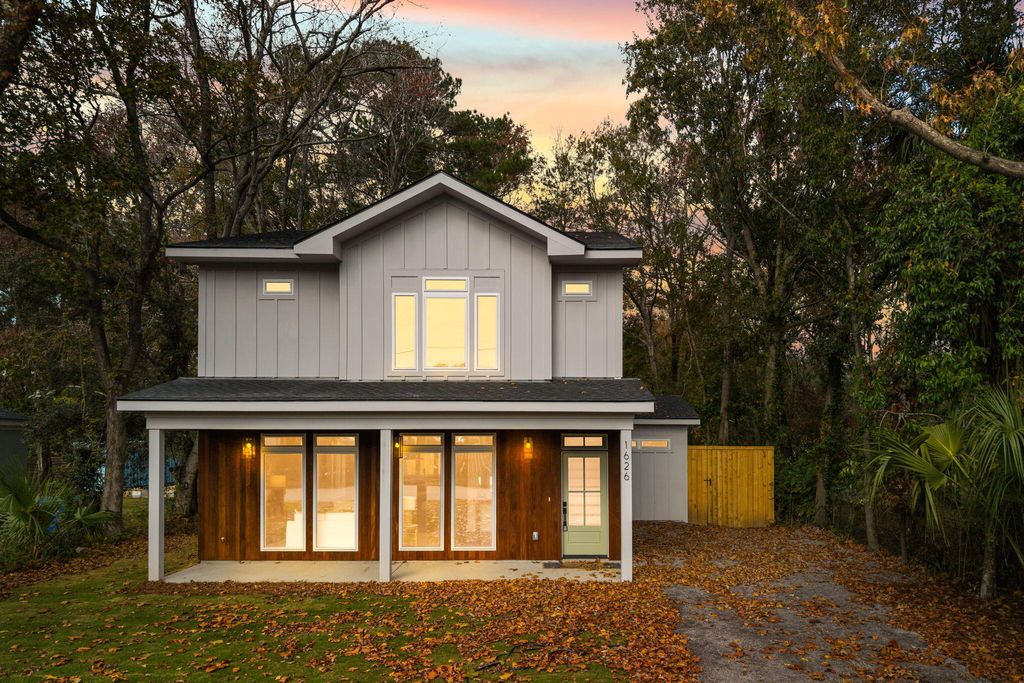Photo of 1626 Evergreen Street, Charleston, SC 29407 (MLS # 25032155)