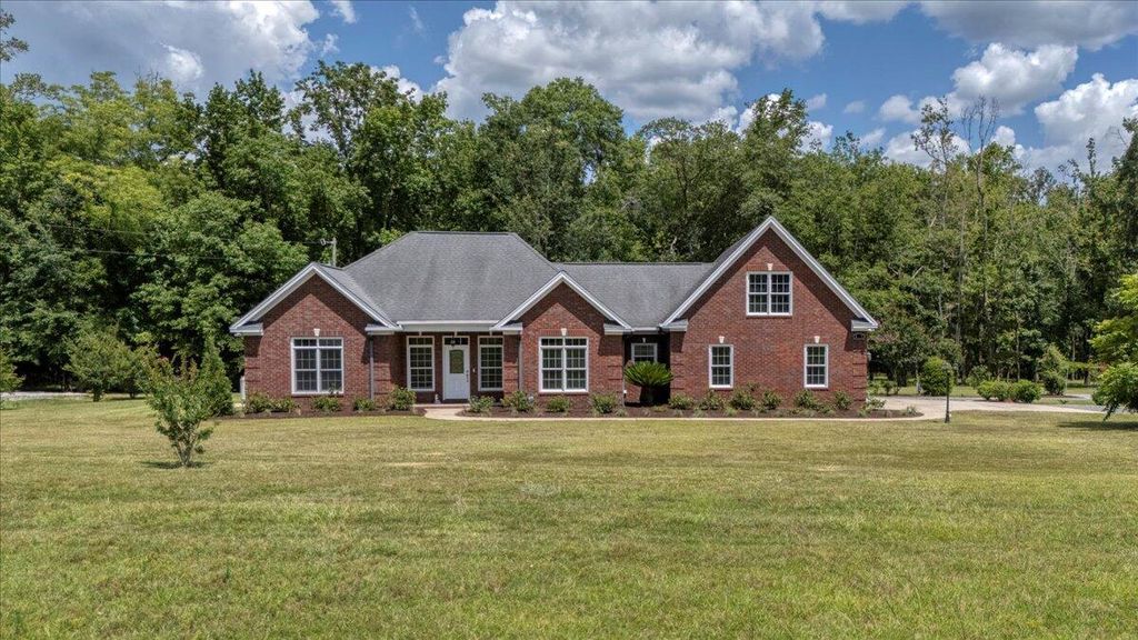 Photo of 637 Cummings Chapel Road, Ridgeville, SC 29472 (MLS # 26003274)