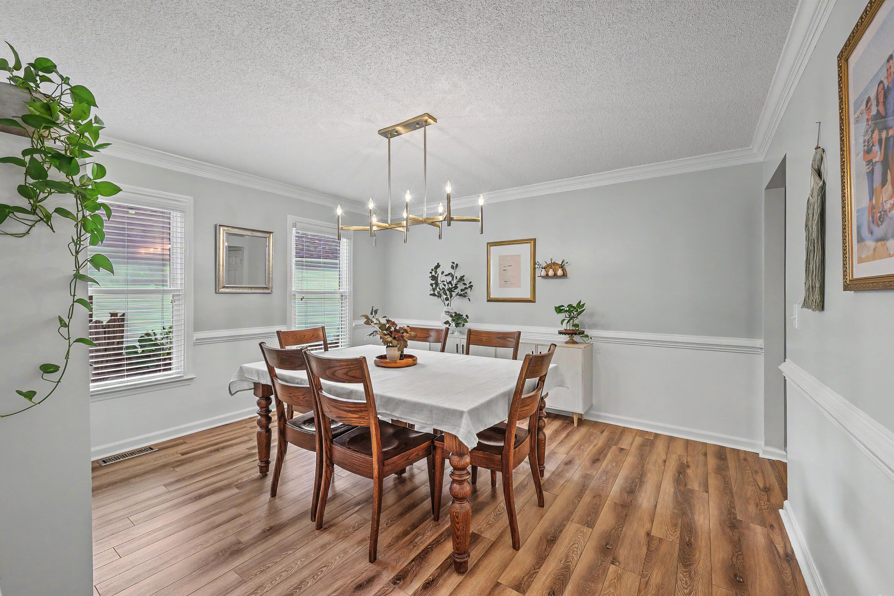 311 King Charles Circle