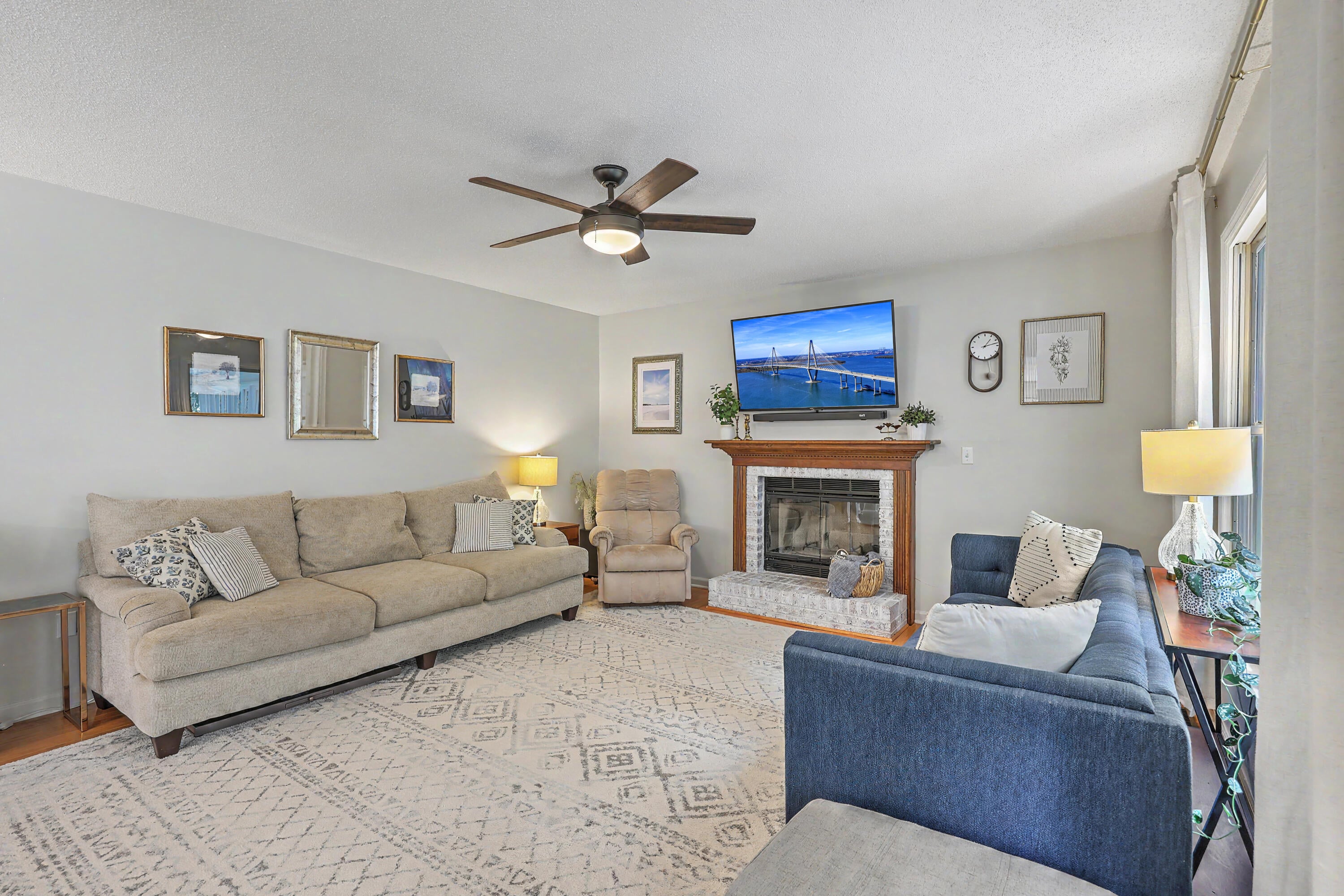 311 King Charles Circle