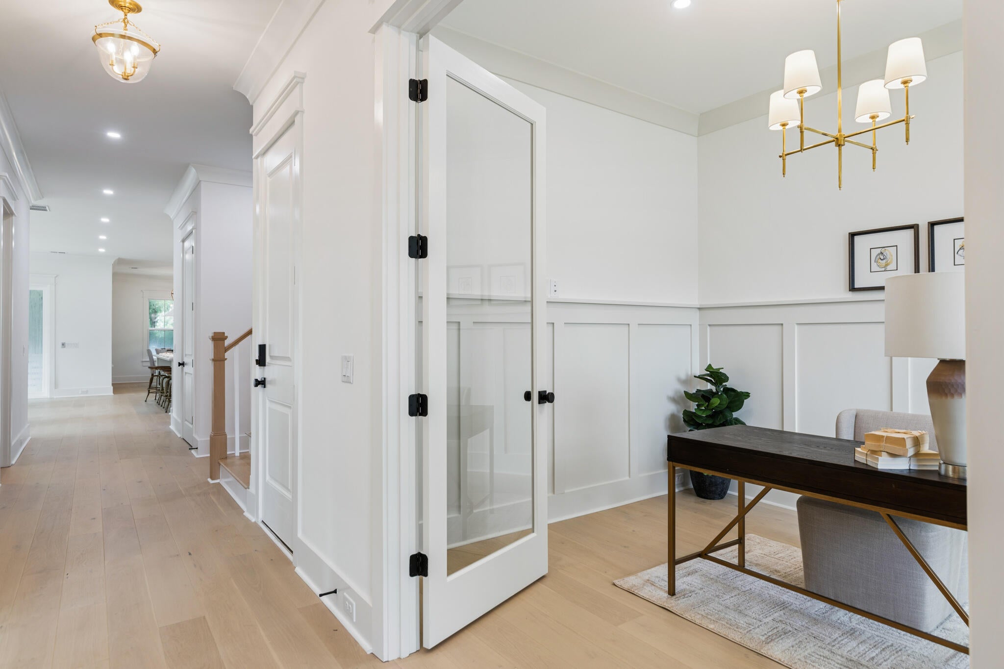 1127 Hamlin Road