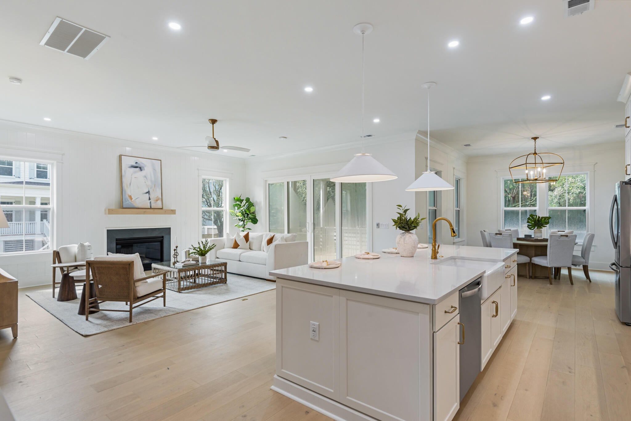 1127 Hamlin Road
