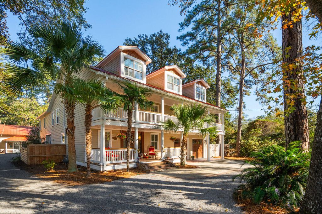 Photo of 509 W 2nd South Street, Summerville, SC 29483 (MLS # 25032482)