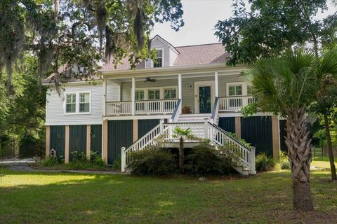 A home in Mount Pleasant