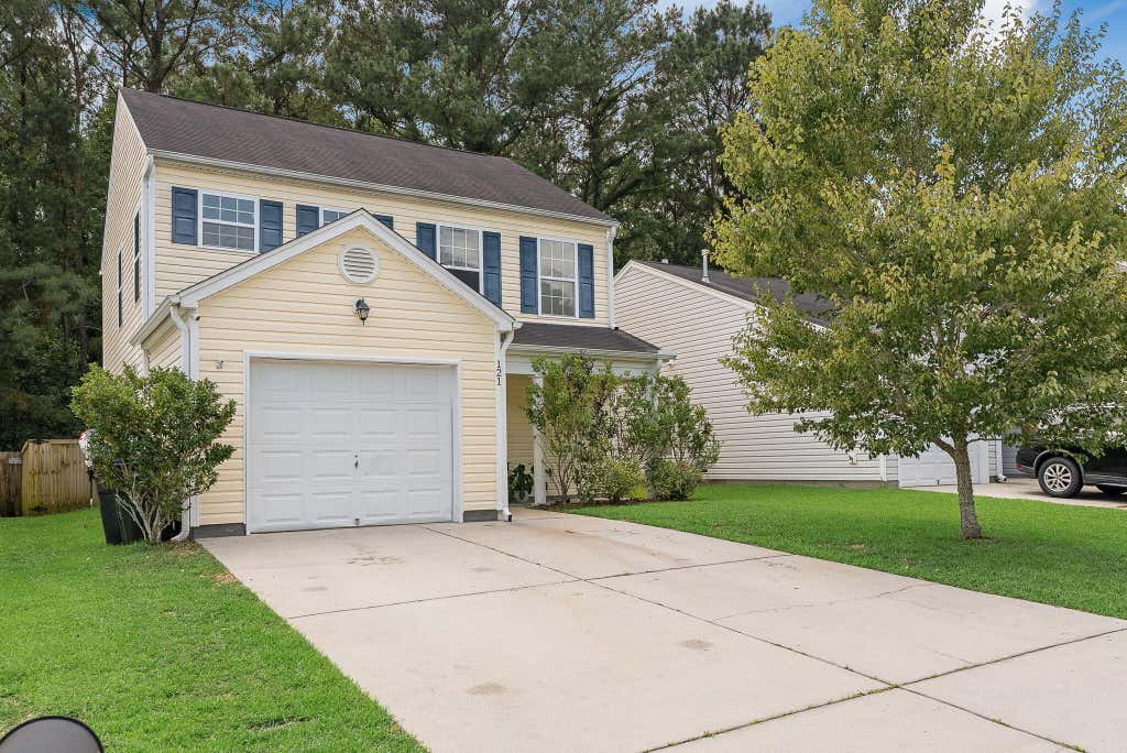 Photo of 121 Coosawatchie Street, Summerville, SC 29485 (MLS # 26016268)