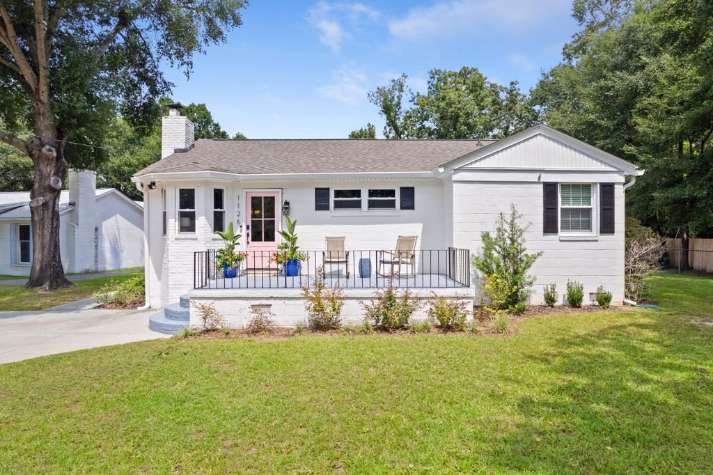 Photo of 1126 Pleasant Pines Road, Mount Pleasant, SC 29464 (MLS # 26000658)