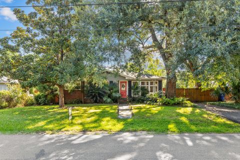 A home in North Charleston