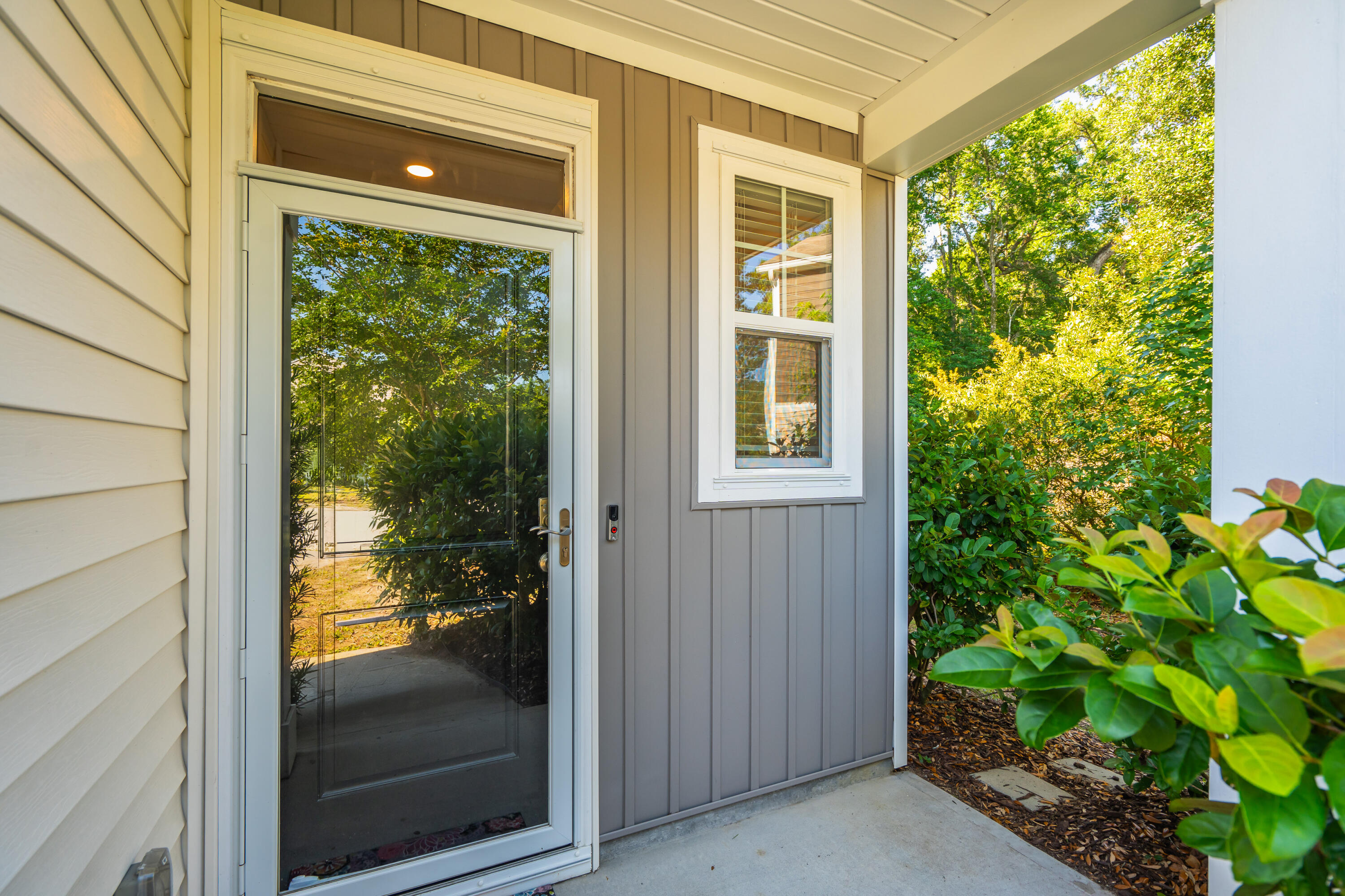 2627 Alamanda Drive