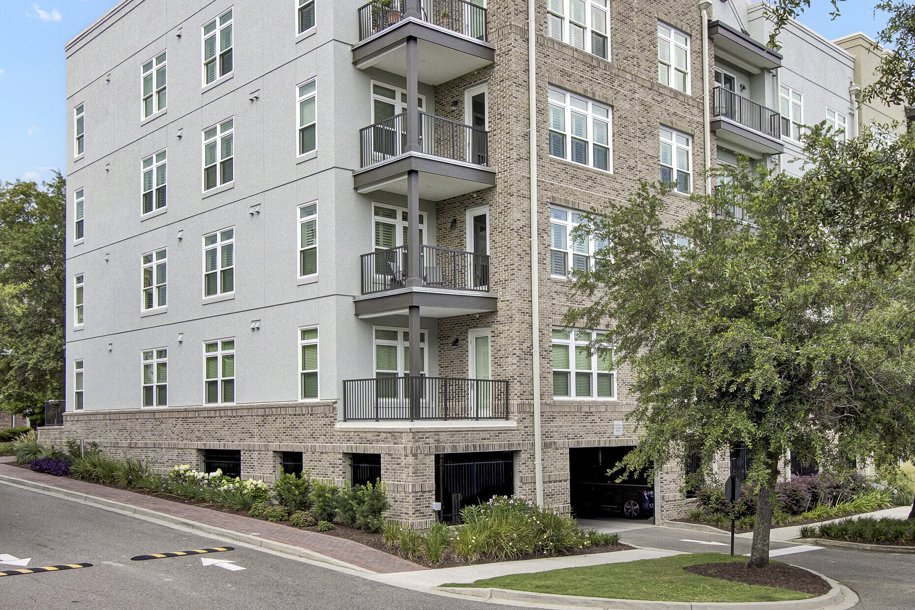 125 Pier View Street 209