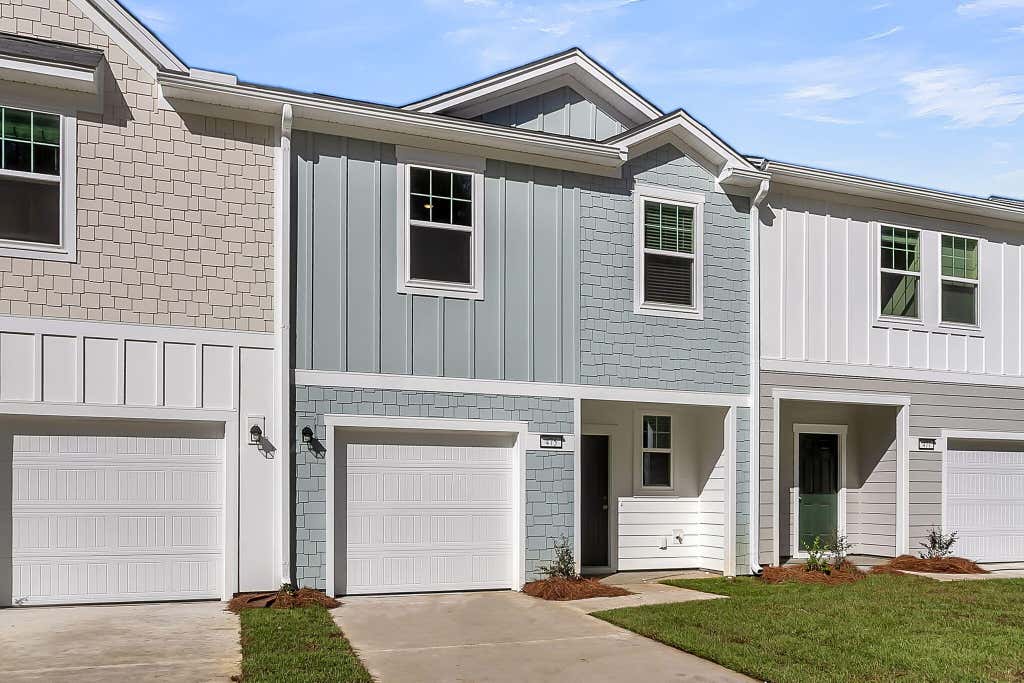 Photo of 417 Colchester Court, Moncks Corner, SC 29461 (MLS # 26024005)