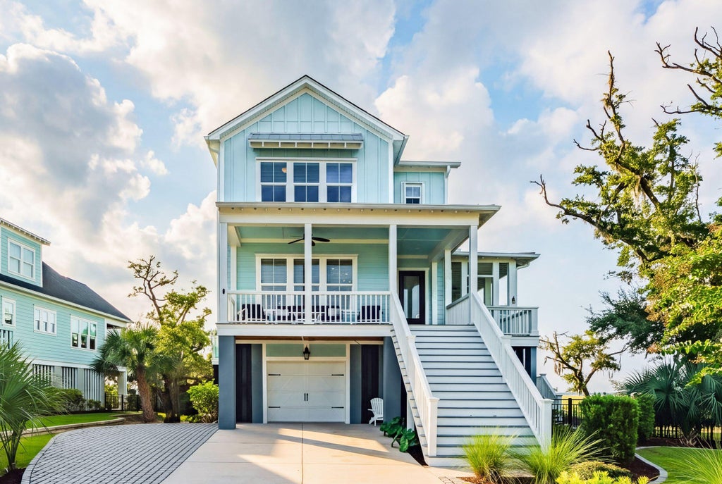 Photo of 1538 Menhaden Lane, Mount Pleasant, SC 29466 (MLS # 26024870)