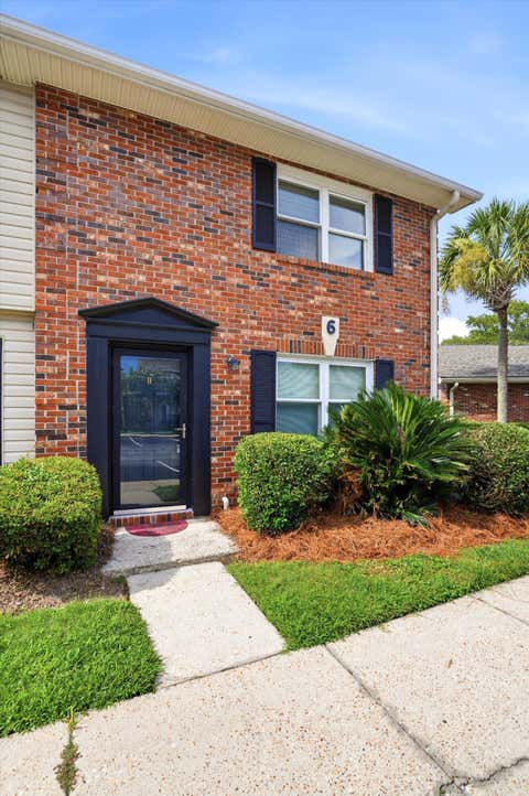 Photo of 415 Parkdale Drive #Apt 6h, Charleston, SC 29414 (MLS # 26022903)