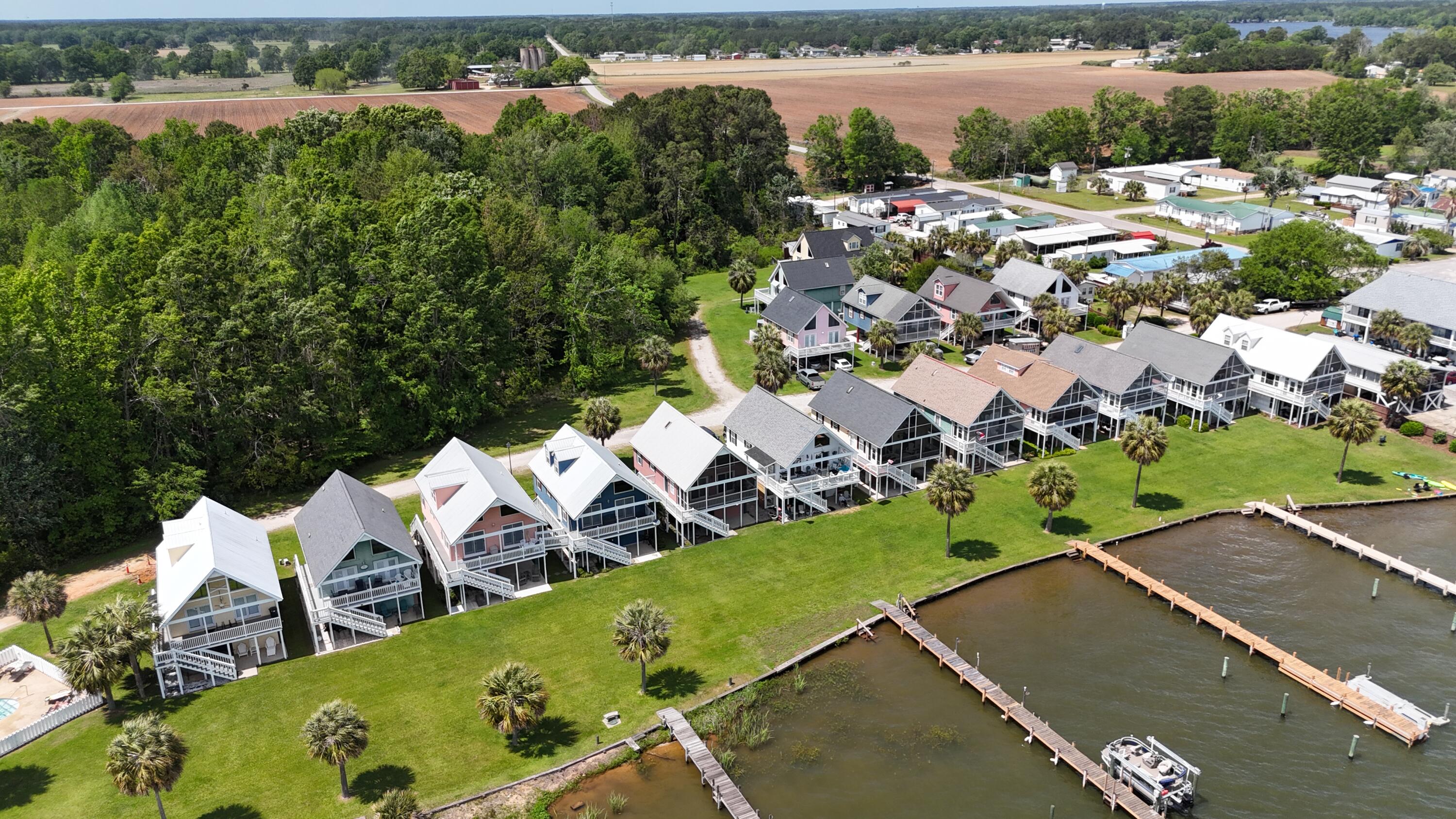 1049 Island Court
