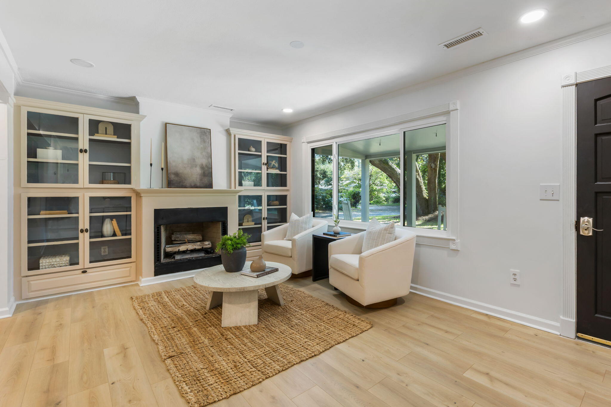 1512 Newbury Street