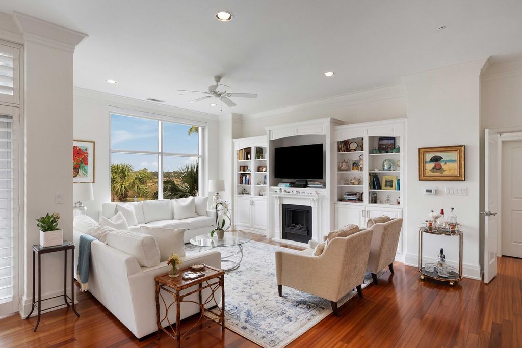 Photo of 322 Cooper River Drive, Mount Pleasant, SC 29464 (MLS # 25027973)