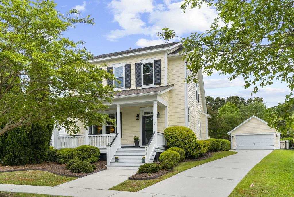 Photo of 3716 Abercrombie Court, Mount Pleasant, SC 29466 (MLS # 26010019)