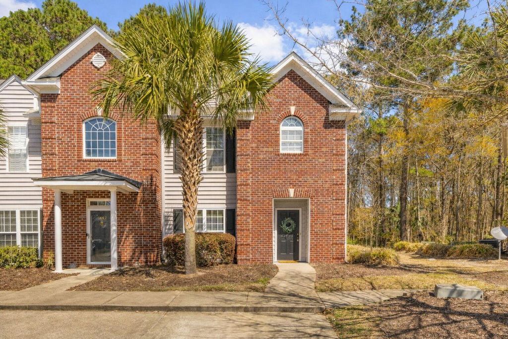 Photo of 1441 Wellbrooke Lane, Mount Pleasant, SC 29466 (MLS # 26011713)