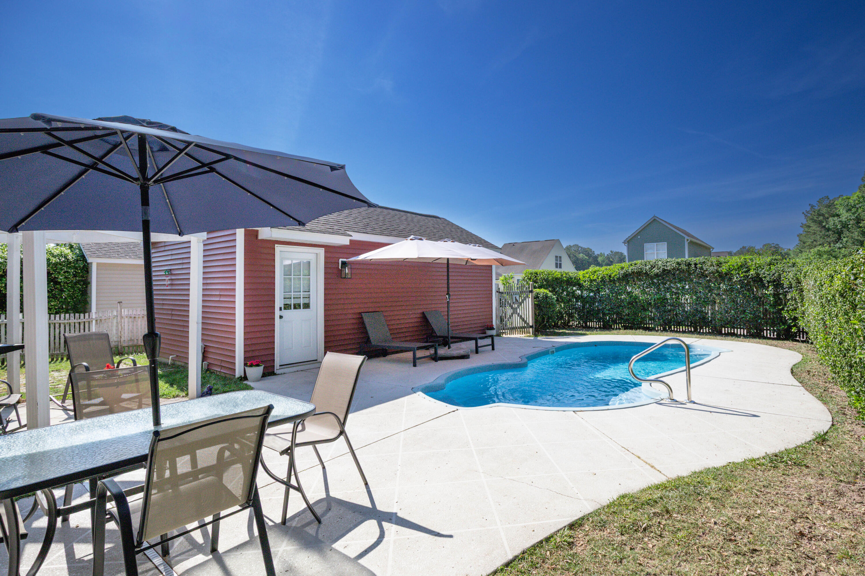 147 Red Leaf Boulevard