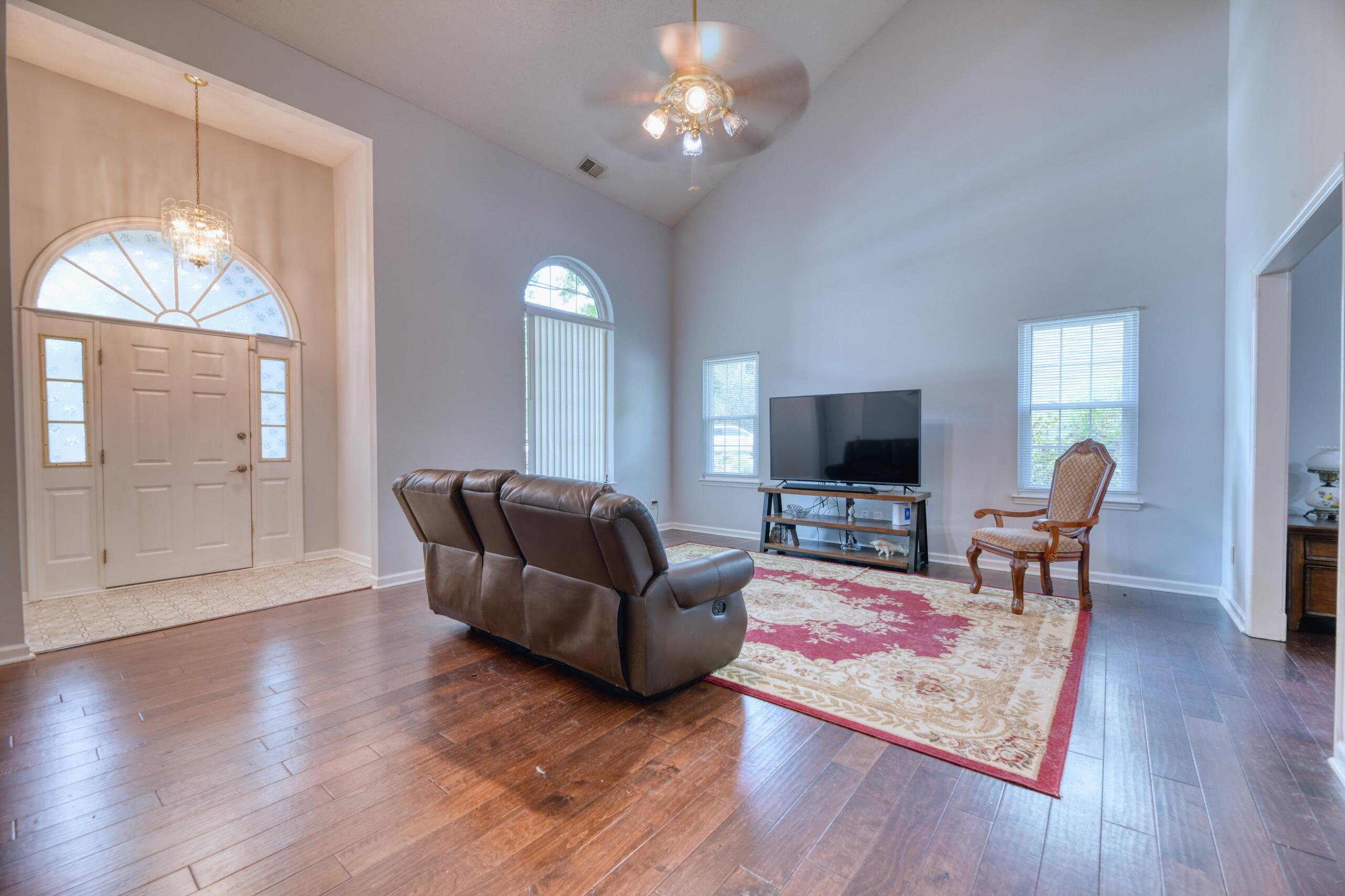 106 Trimley Court