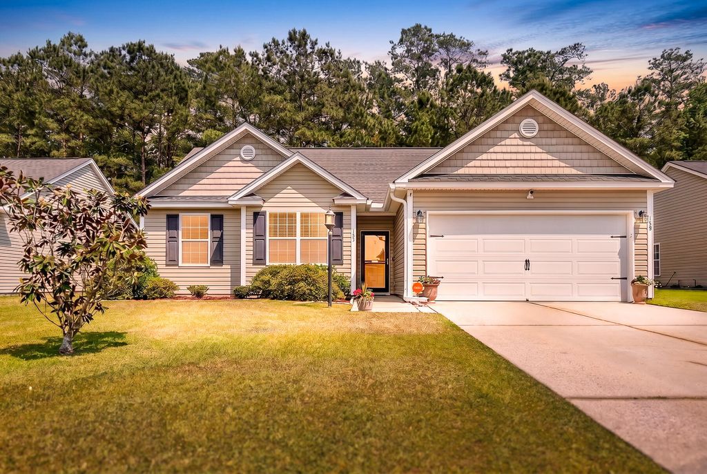 Photo of 199 Highwoods Plantation Avenue, Summerville, SC 29485 (MLS # 26011762)