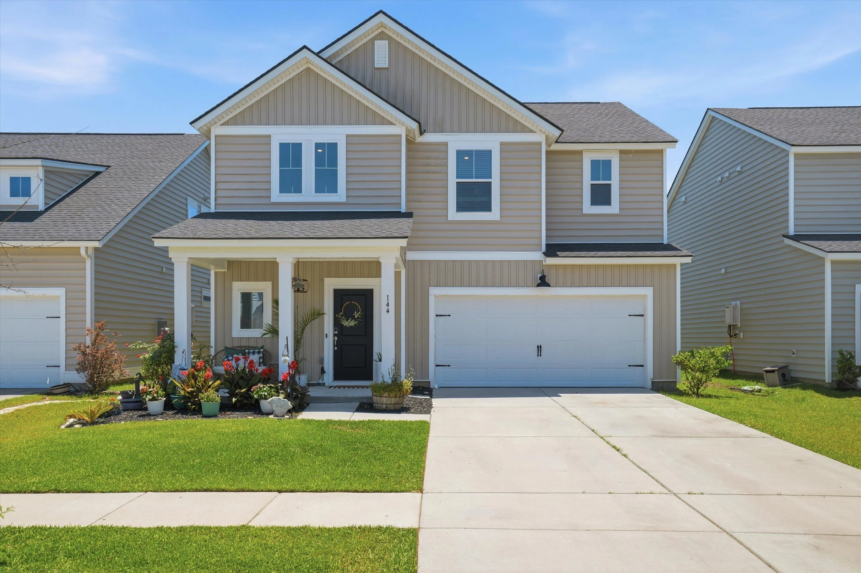 144 Woodland Oak Way