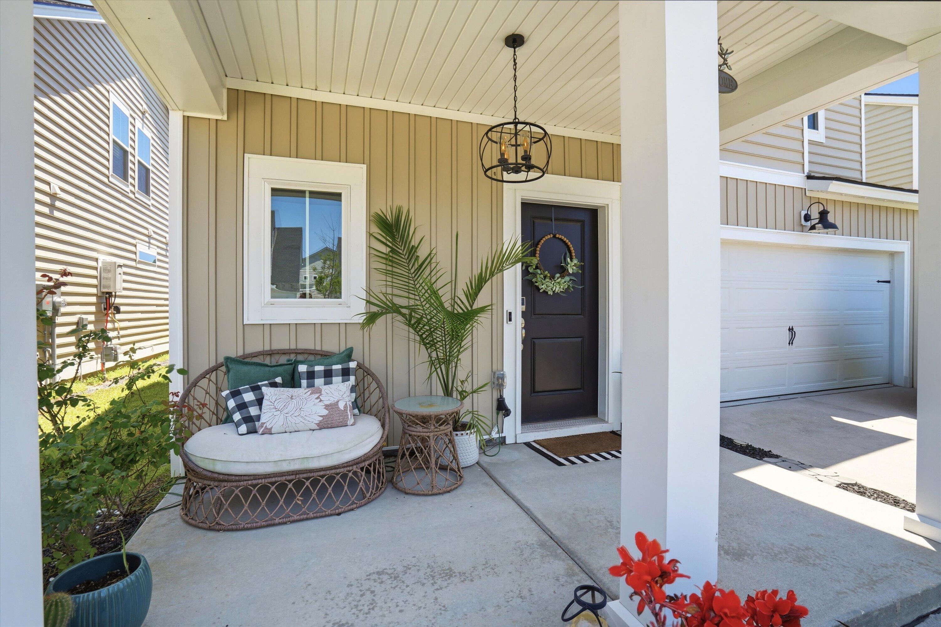 144 Woodland Oak Way