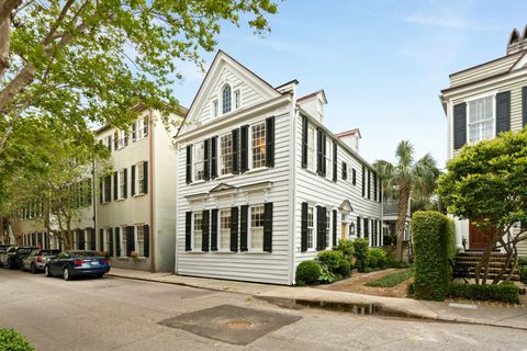 Photo of 27 Tradd Street, Charleston, SC 29401 (MLS # 25014367)