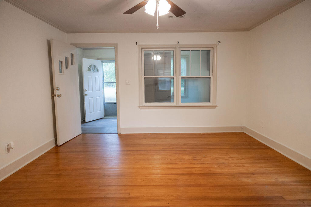 1501 Edward Road