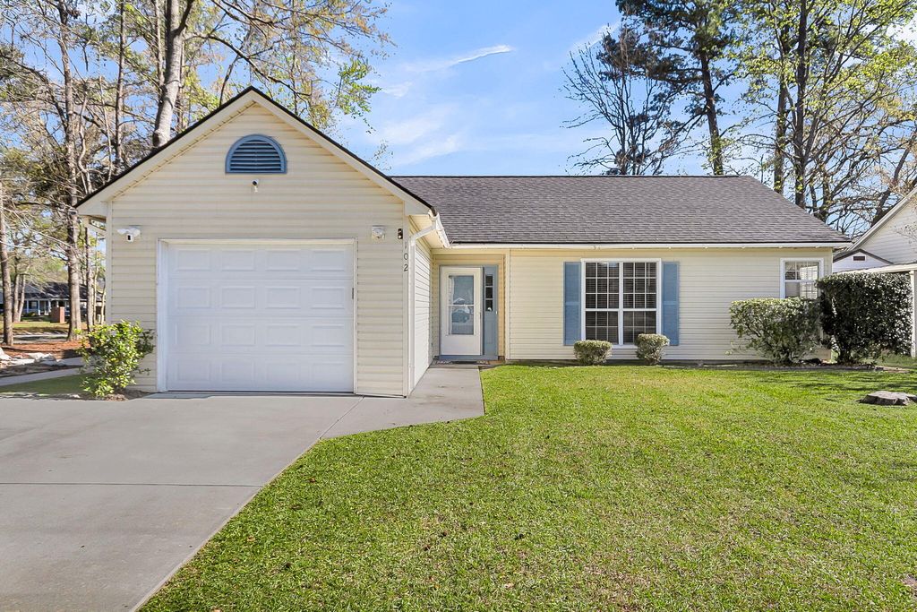 Photo of 102 Westerly Pl, Goose Creek, SC 29445 (MLS # 26007979)