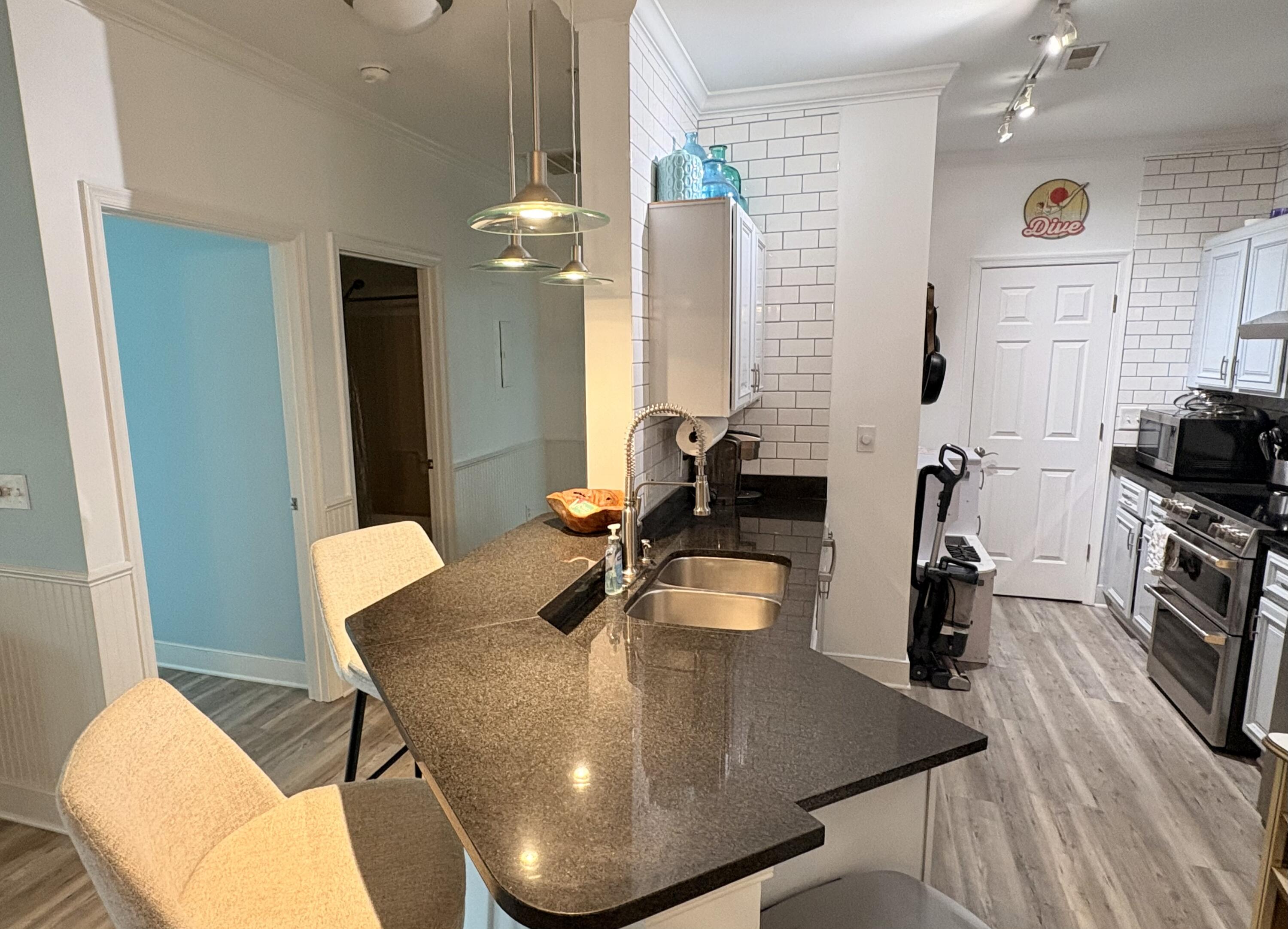 1984 Folly Road A107