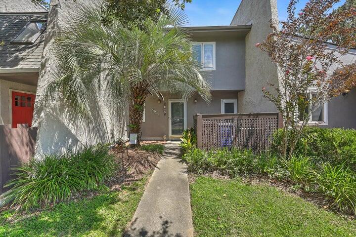 106 Ventura Place