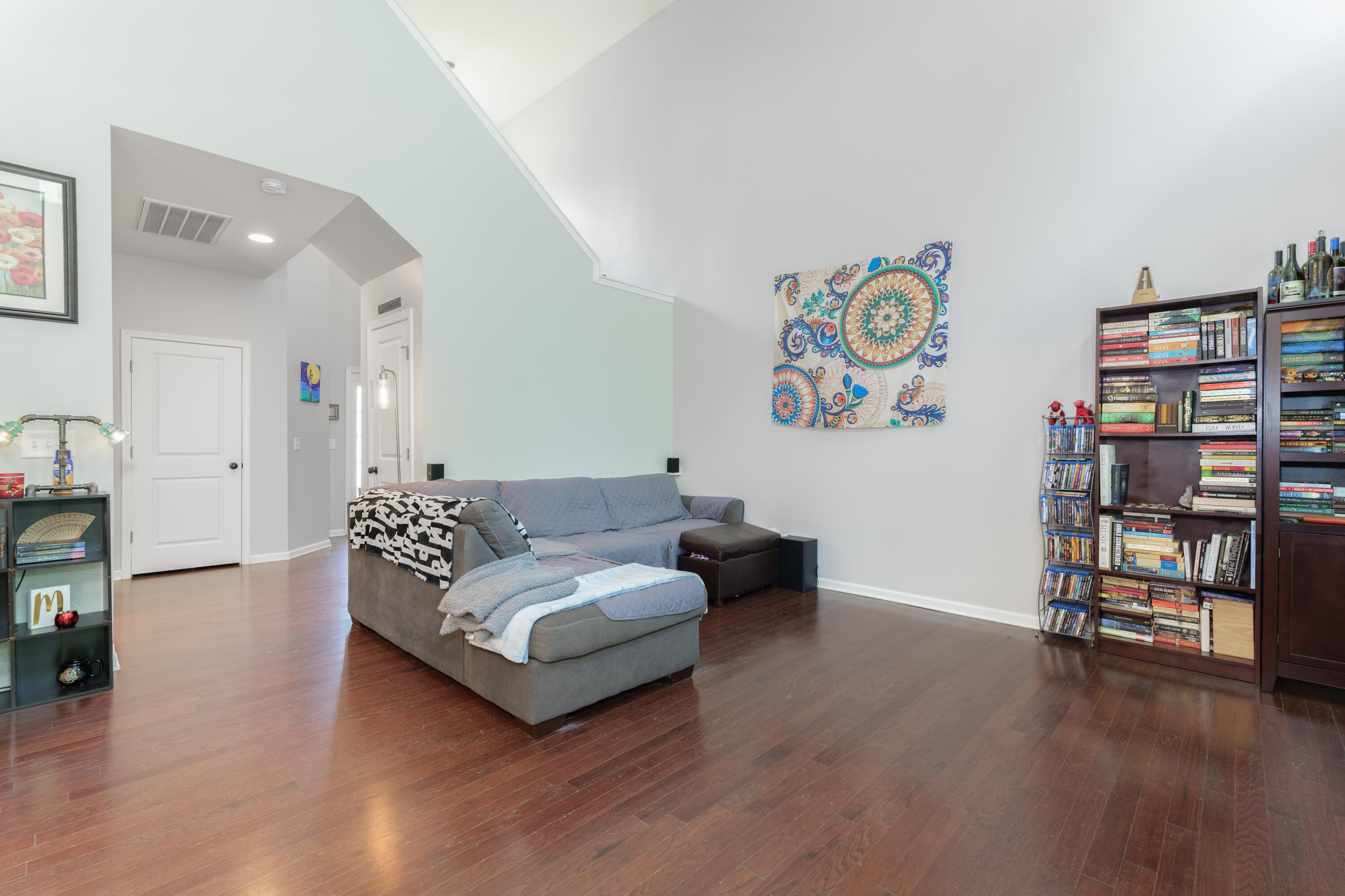 Photo 5 of 20 of 142 Longford Drive house