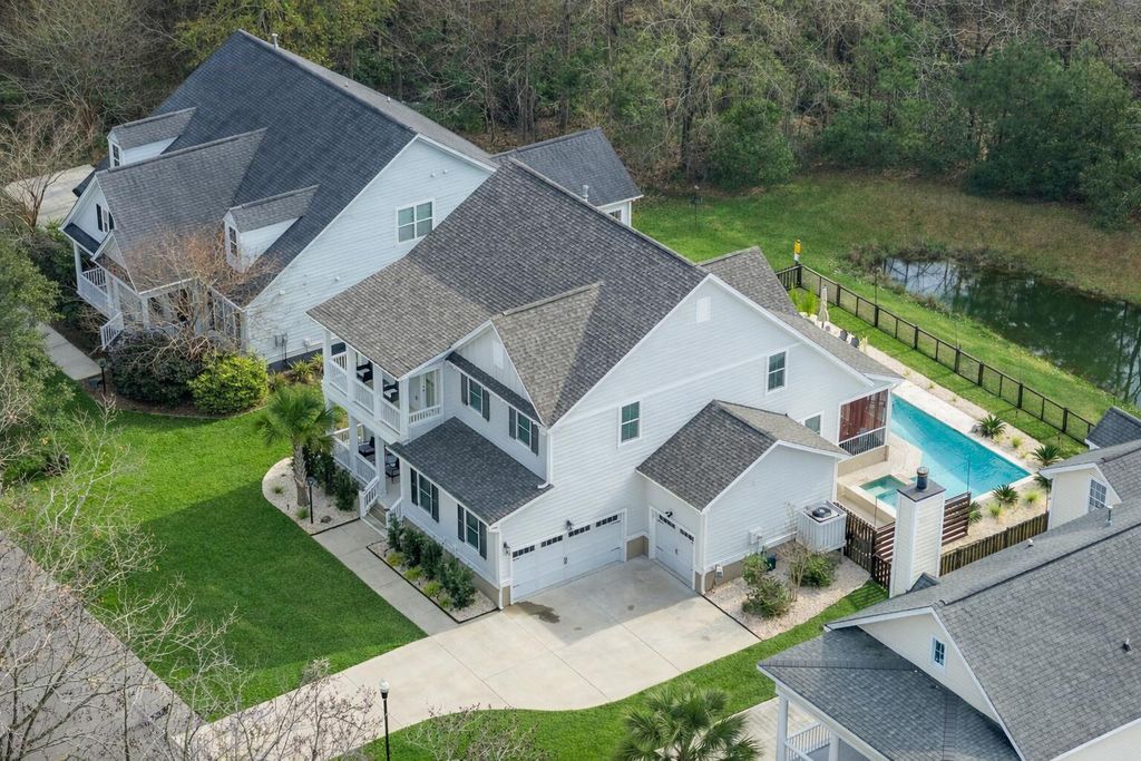 Photo of 7212 Mossy Creek Lane, Hanahan, SC 29410 (MLS # 26000870)