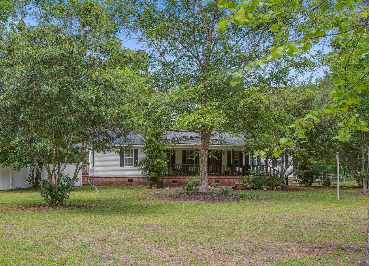 1586 Zion Road