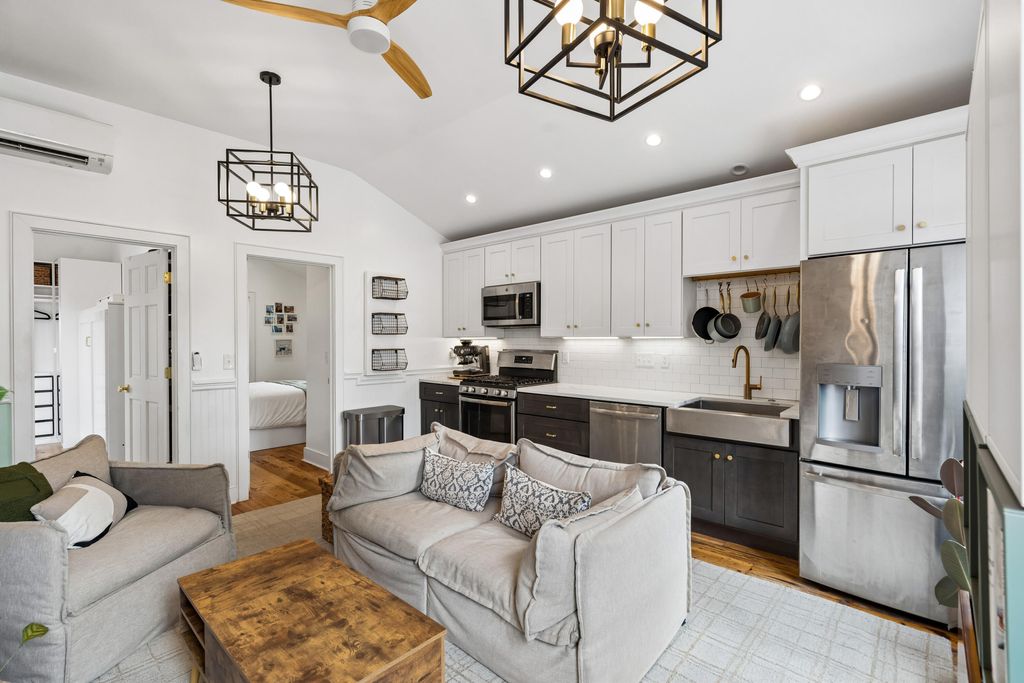 Photo of 7 Kyle Place, Charleston, SC 29403 (MLS # 26012813)