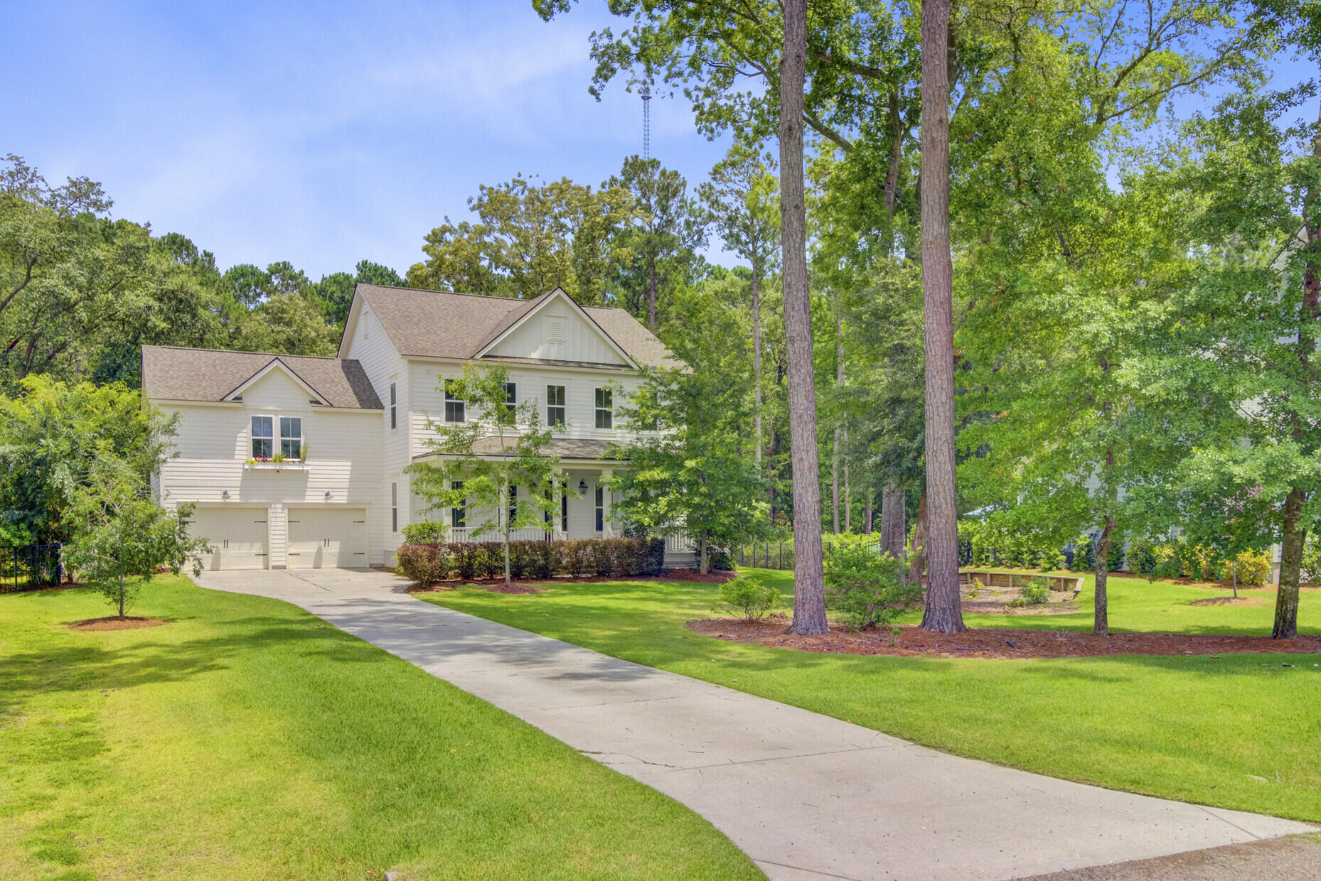 1098 Reserve Lane