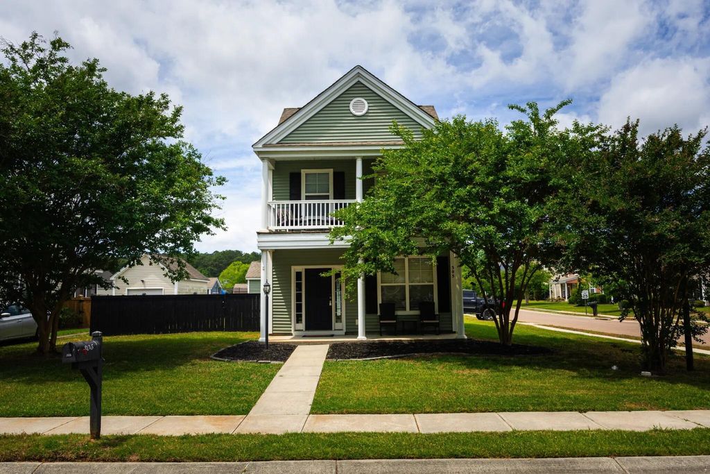 Photo of 305 Harriswood Lane, Moncks Corner, SC 29461 (MLS # 26012634)