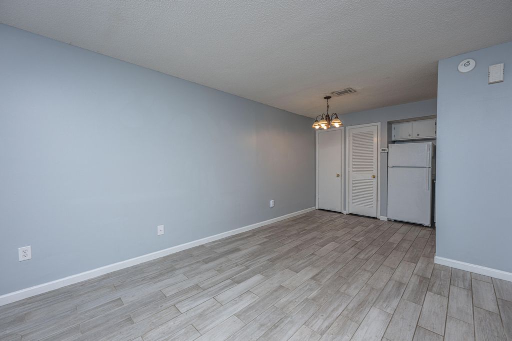 Photo of 2494 Etiwan Avenue #10h, Charleston, SC 29414 (MLS # 25024016)