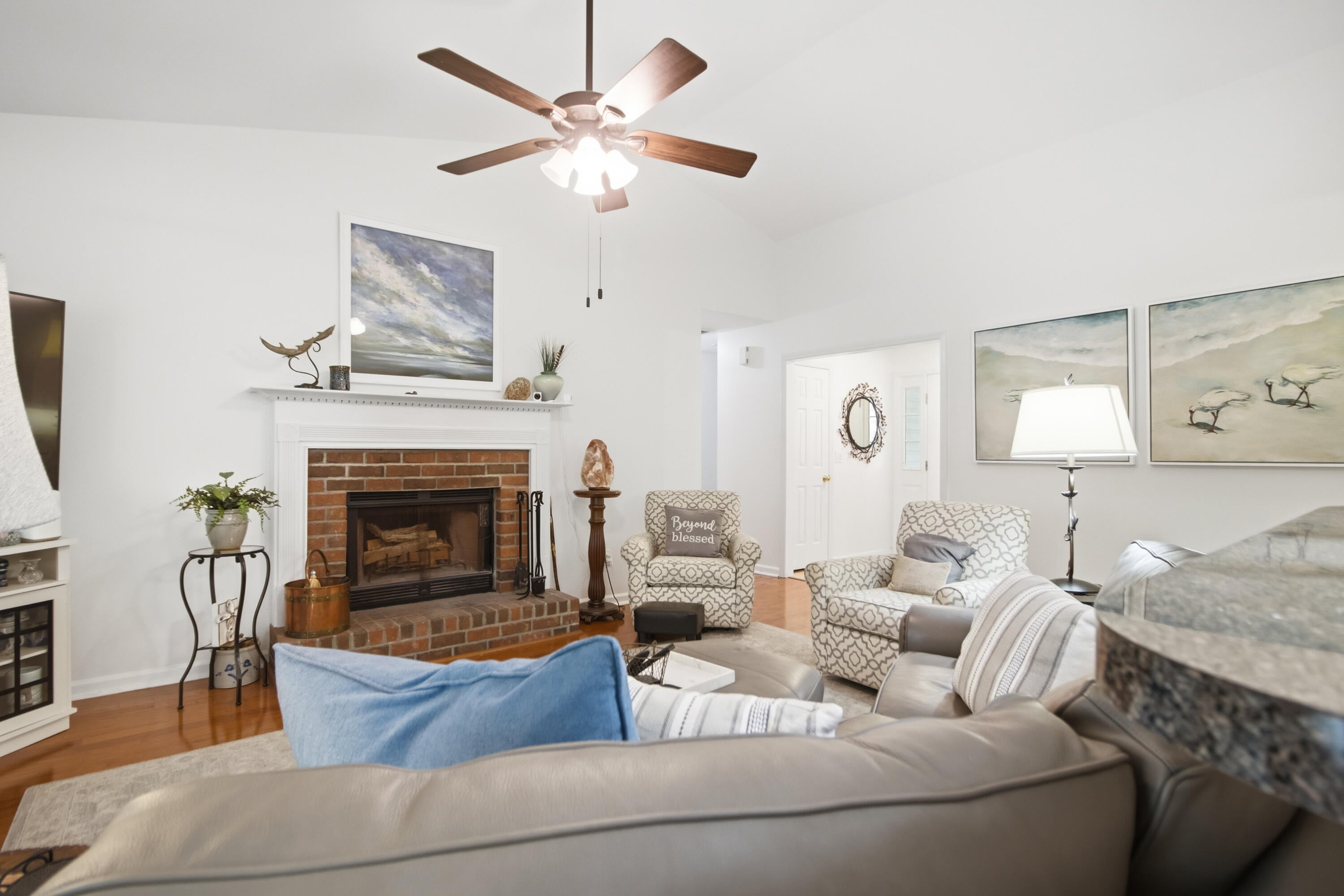743 Lavalier Square
