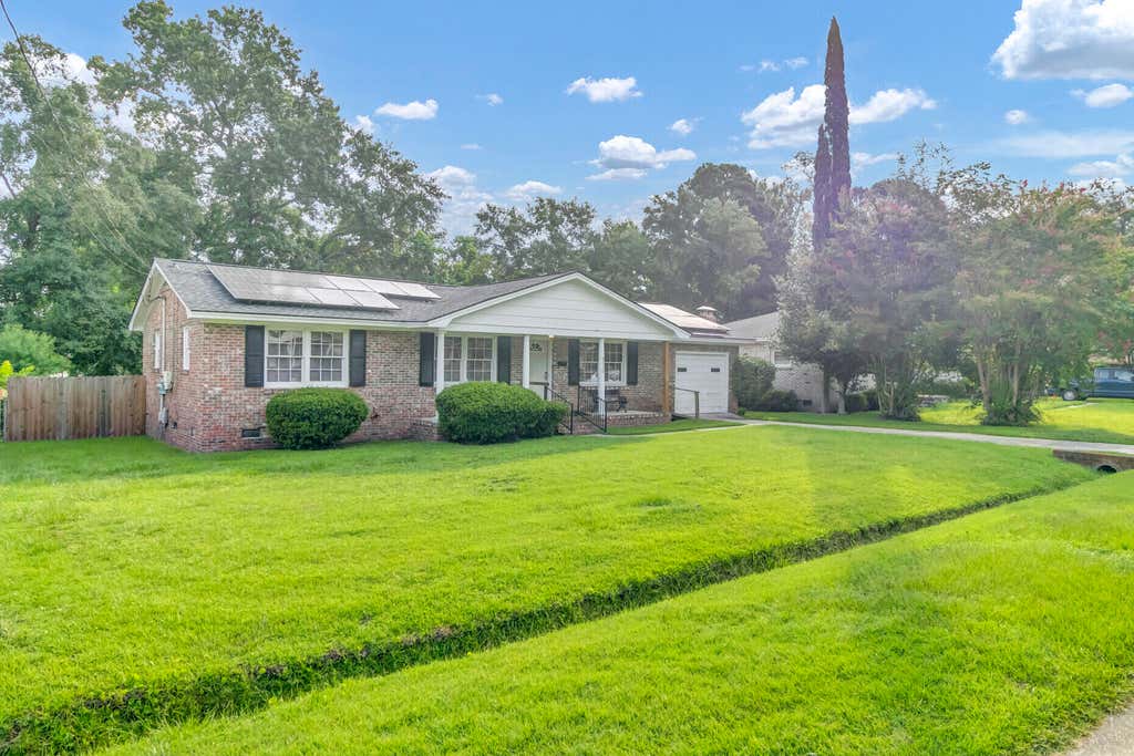 Photo of 4220 Oakridge Drive, North Charleston, SC 29418 (MLS # 26024070)