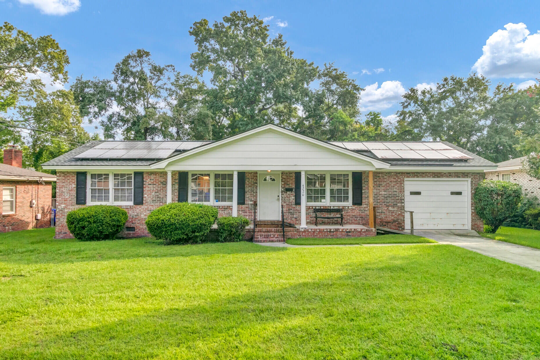 4220 Oakridge Drive