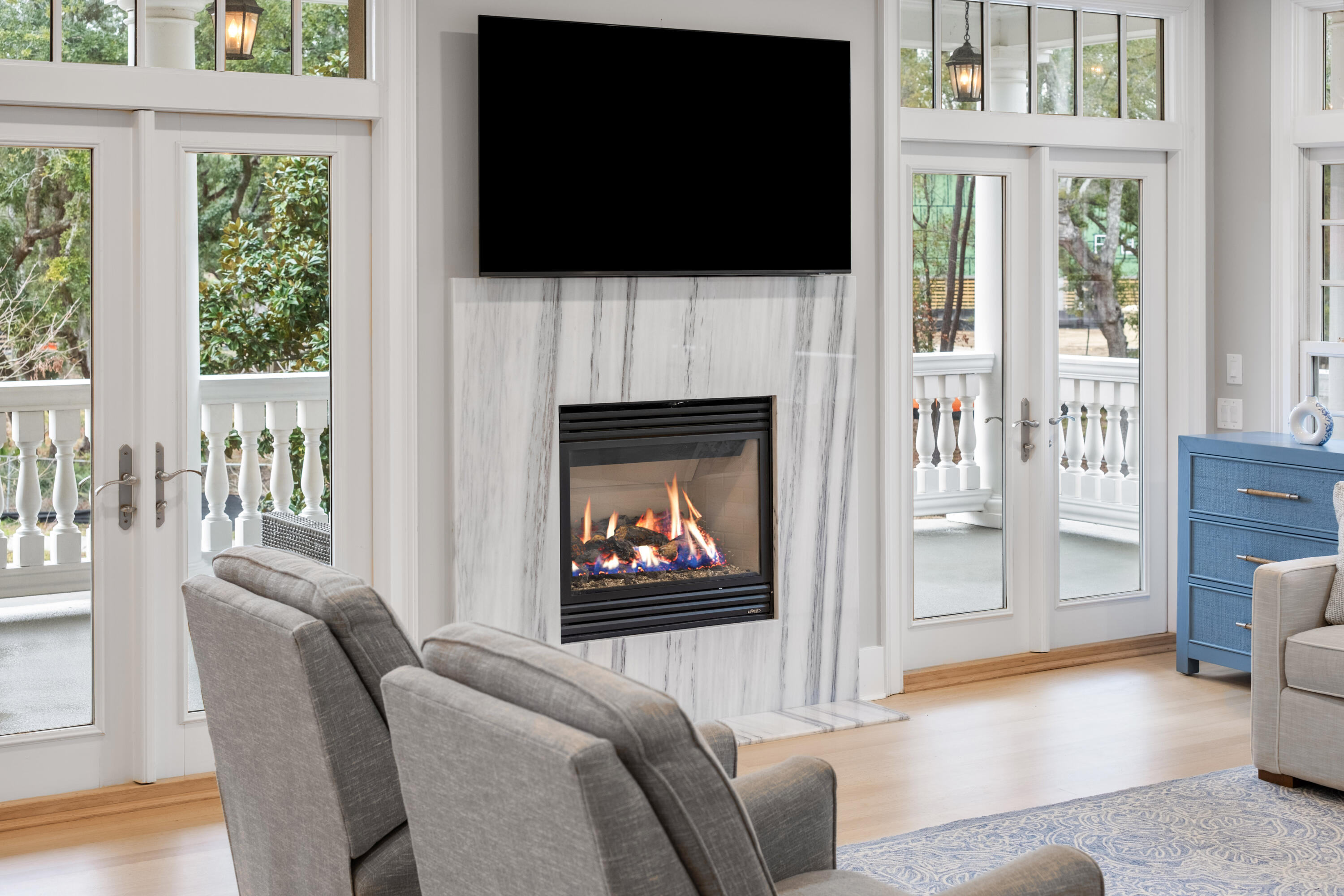 144 Fairbanks Oak Alley 2b