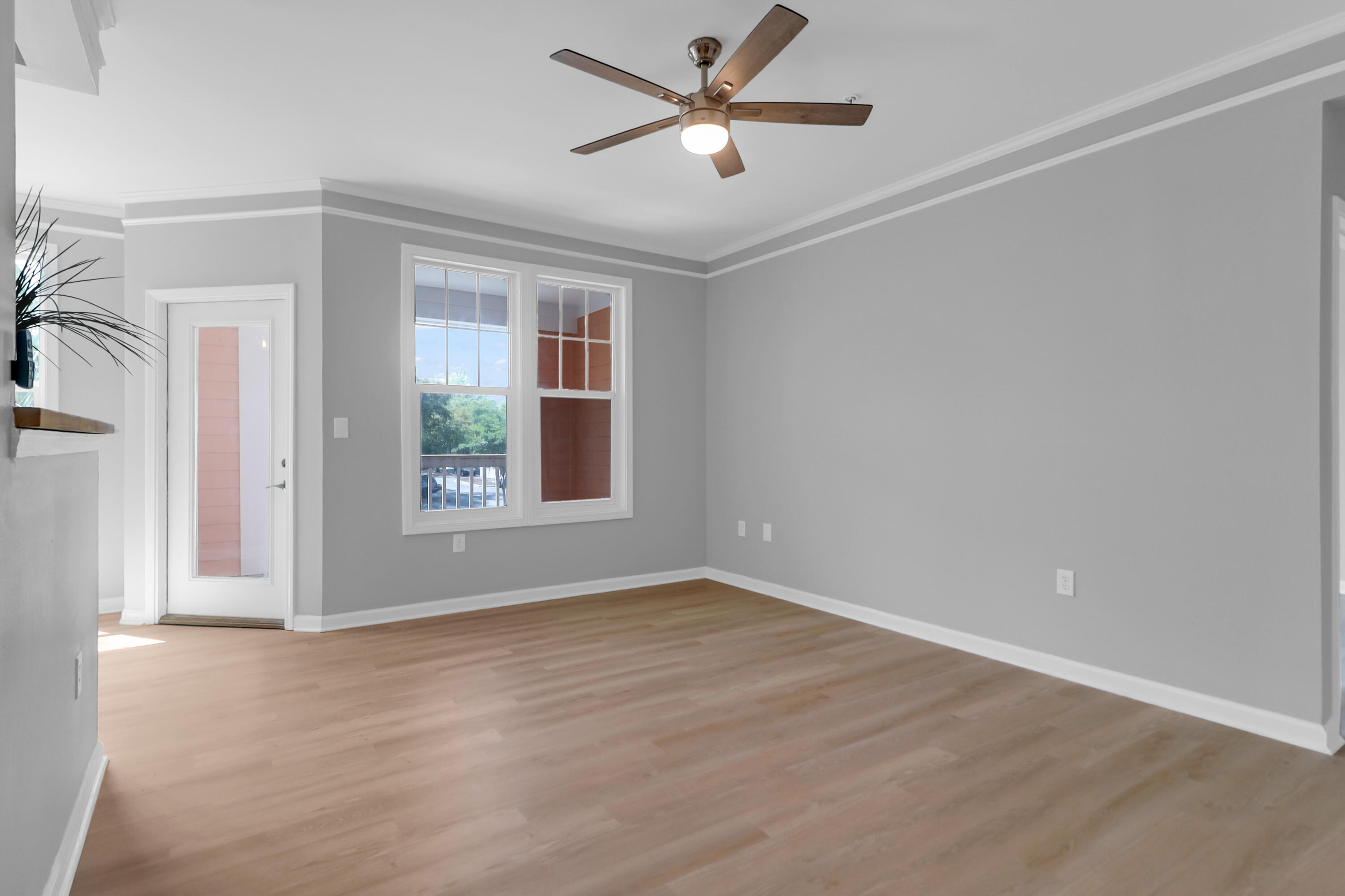 2221 Chatelain Way