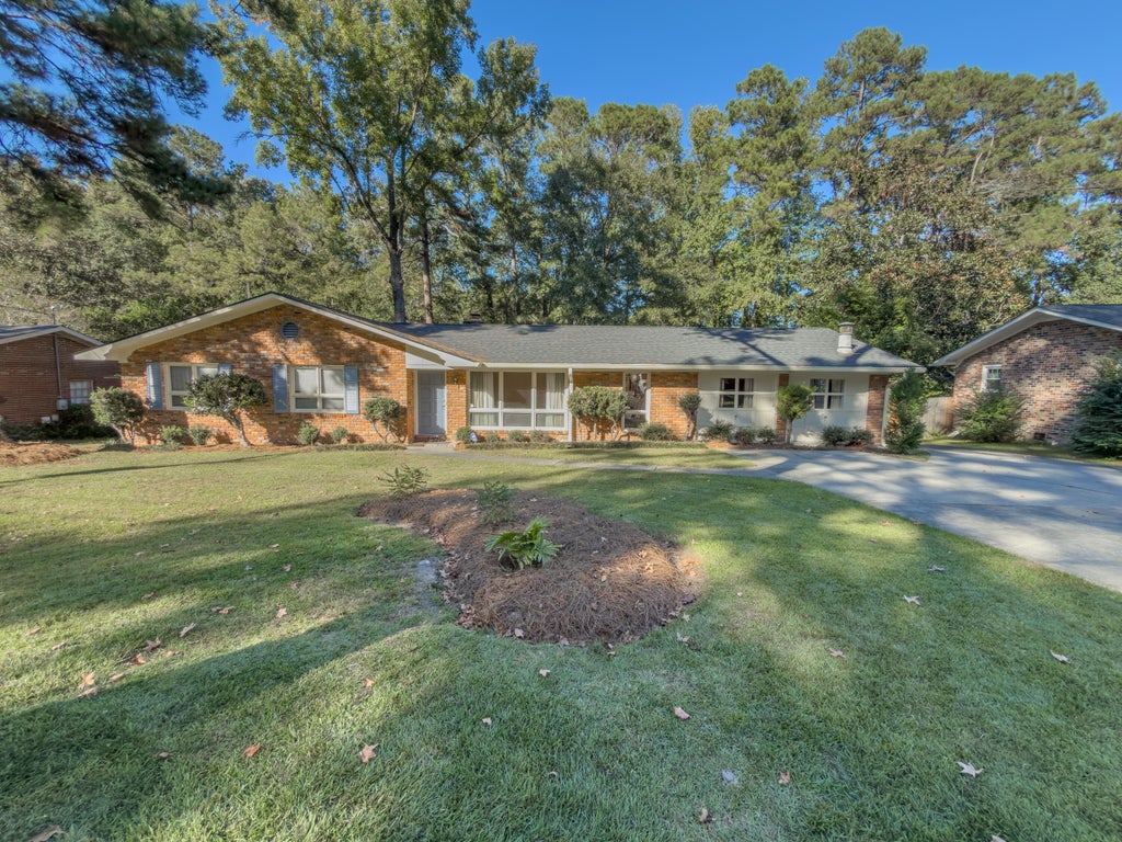 Photo of 207 Partridge Circle, Summerville, SC 29485 (MLS # 26029260)
