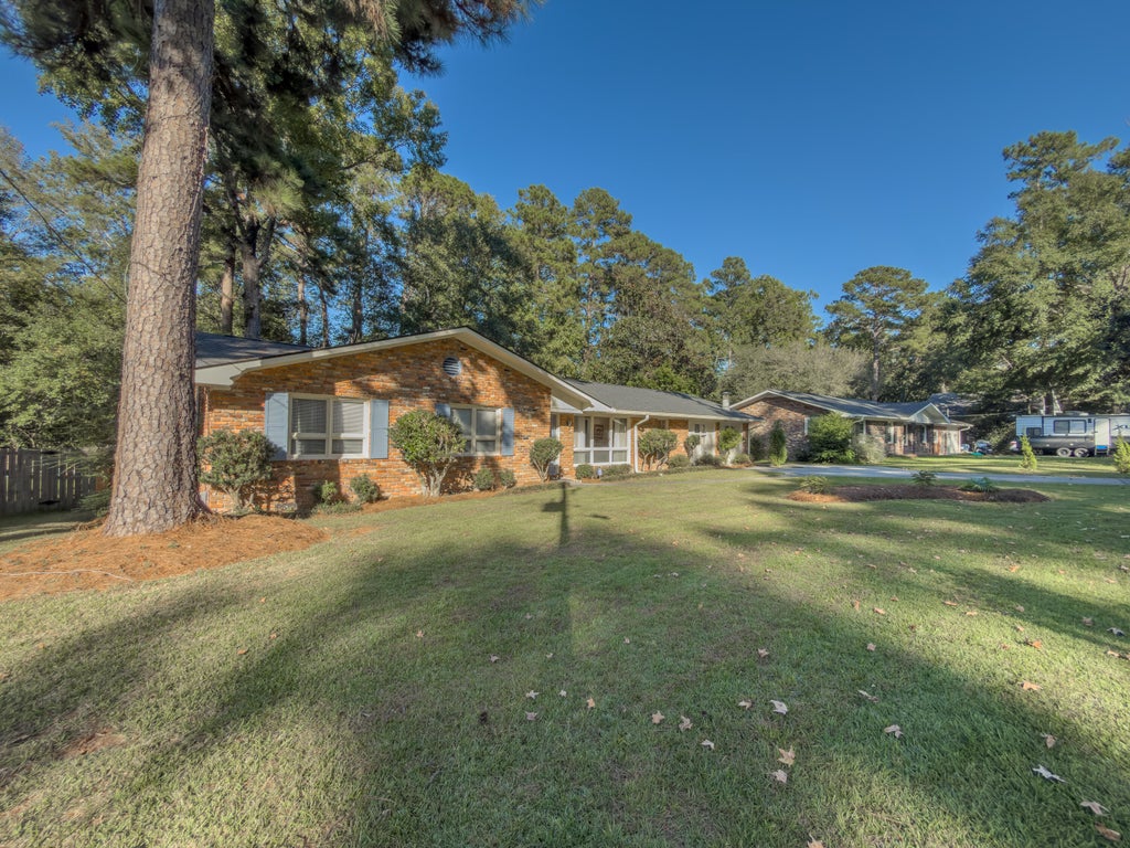 Photo of 207 Partridge Circle, Summerville, SC 29485 (MLS # 26029260)