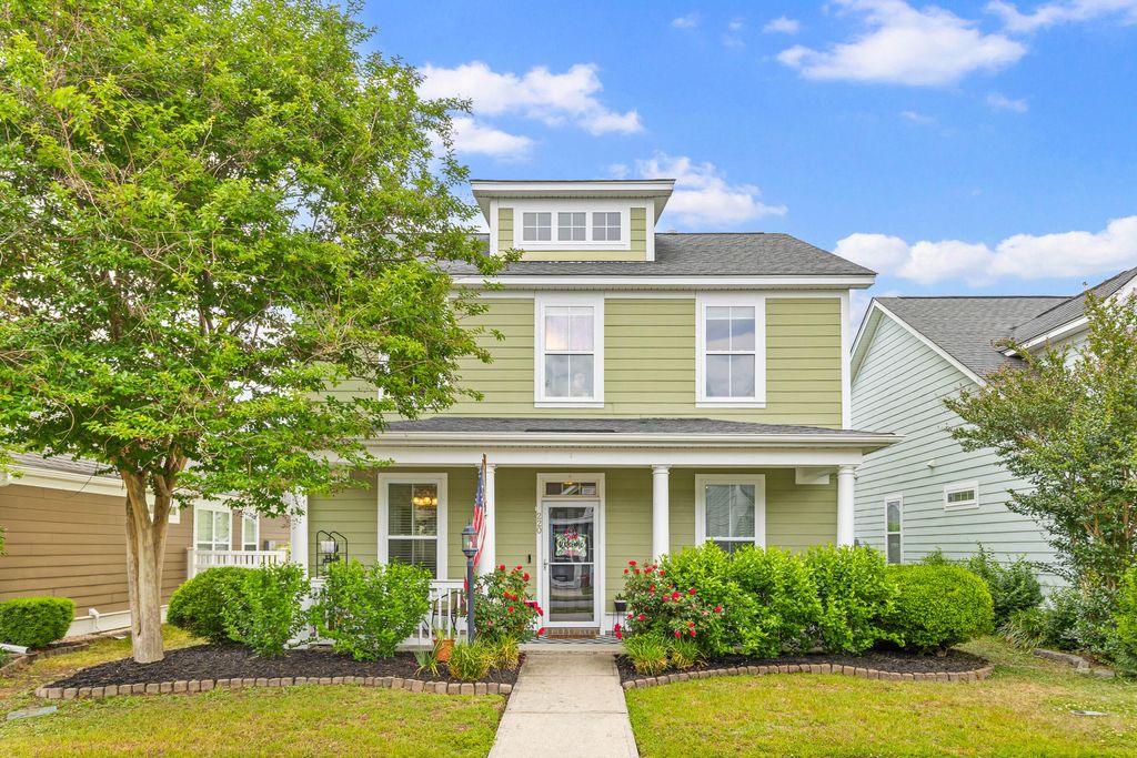 Photo of 220 Crossandra Avenue, Summerville, SC 29483 (MLS # 26013219)