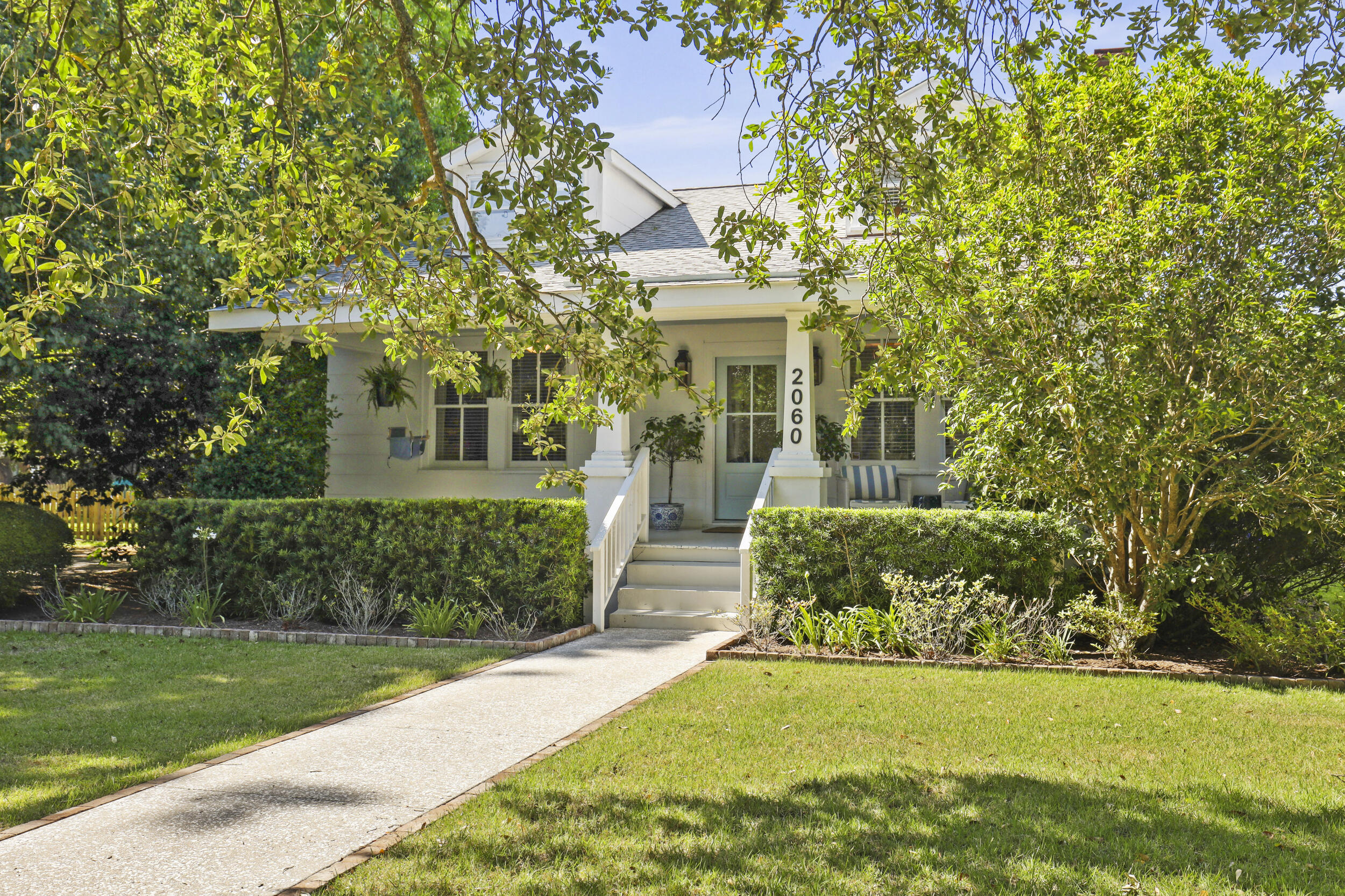 2060 Wappoo Hall Road