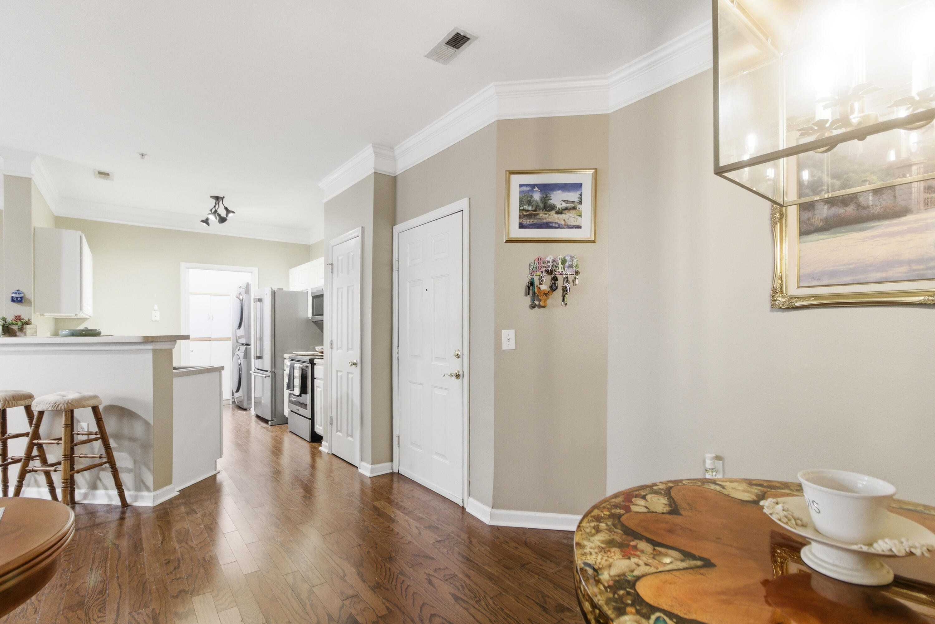 1565 Cambridge Lakes Drive Unit 103e
